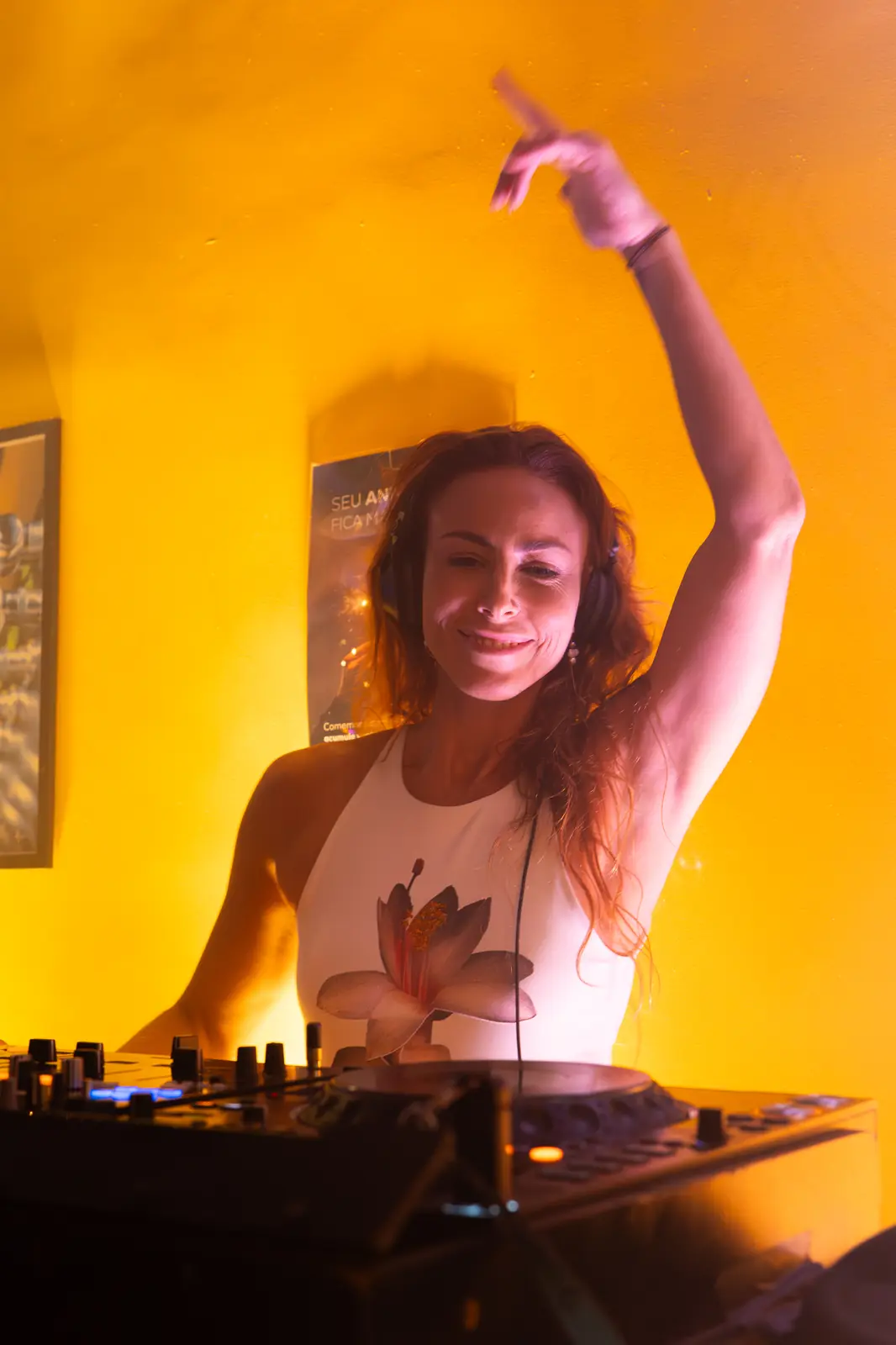 Público em momento de música na Sessions